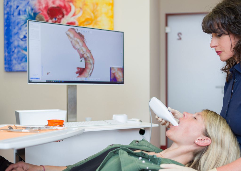 Zahnkonzept_3D-0004_2032px